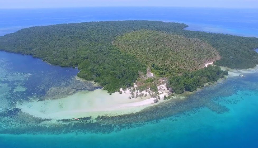Fondeado Island, Philippines